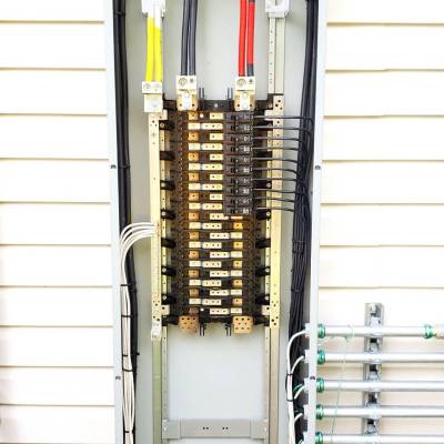 judys-place-combiner-panel-400-amp